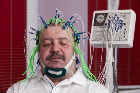 Диагностика эпилепсии   начинается с электроэнцефалографии