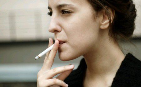 Фитнес улучшает здоровье даже курильщикам